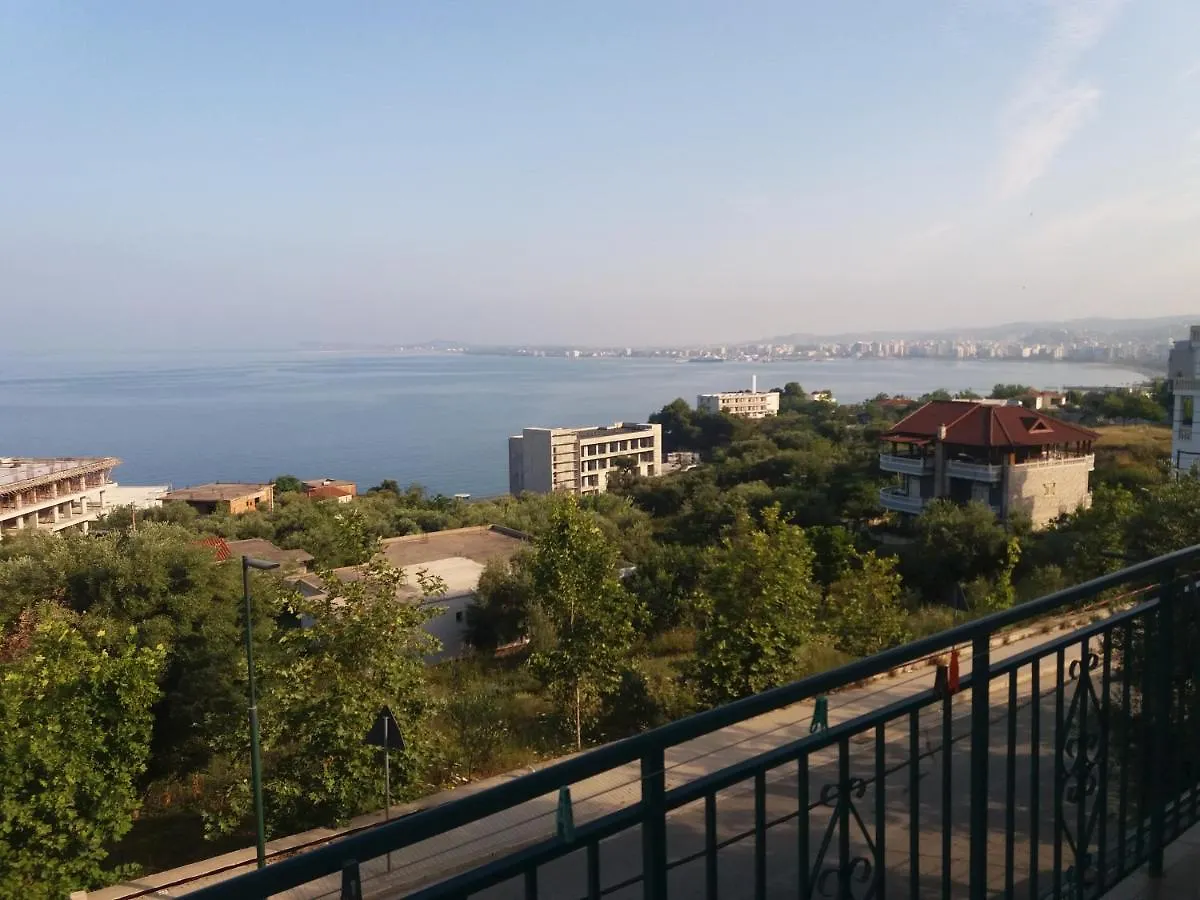 Aleksander Apartments Vlorë 0*,  アルバニア